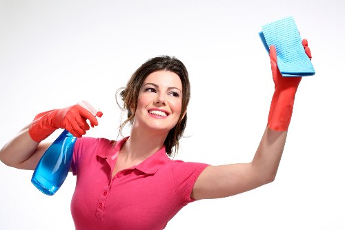 Chelsea oven cleaner preparing a range cooker for deep cleaning